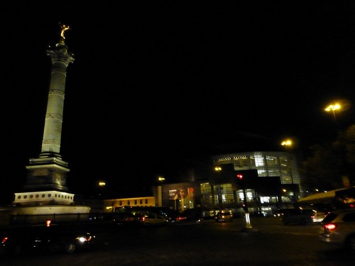20121107夜のバスティーユ広場.jpg